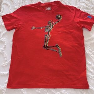 Under Armour Boys Basketball T-Shirt Red Size Youth XL Excellent Preowned Cond